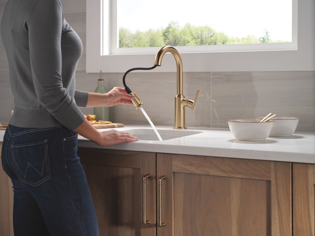DELTA Cordova Single Handle Pull-Down Bar/Prep Faucet — Lumicoat® Champagne Bronze