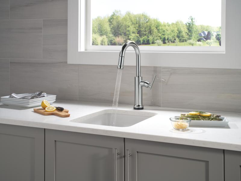 DELTA Altado Touch2O Technology Bar / Prep Faucet with Touchless Technology — Arctic Stainless