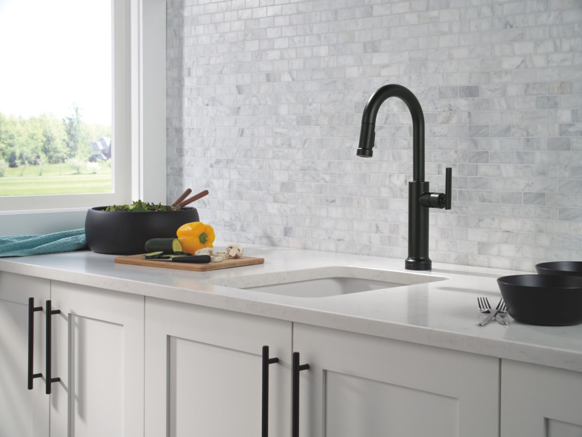 DELTA Altado Touch2O Technology Bar / Prep Faucet with Touchless Technology — Matte Black