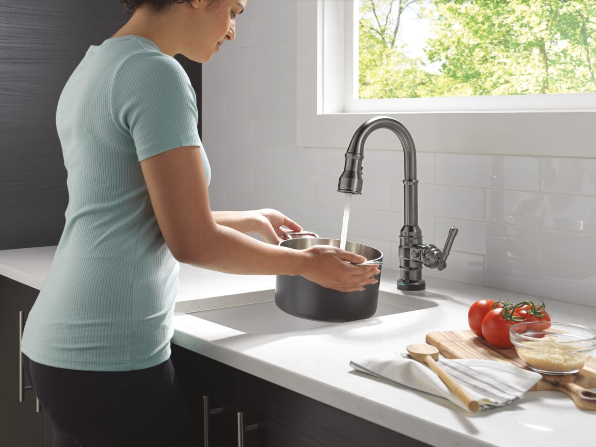 DELTA Broderick Touch2O Bar / Prep Faucet with Touchless Technology — Black Stainless