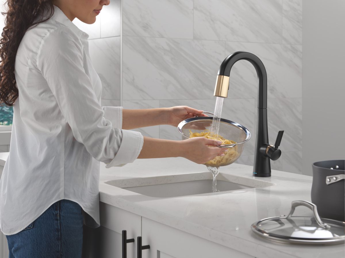 DELTA Monrovia Touch2O Bar / Prep Faucet with Touchless Technology — Matte Black / Champagne Bronze