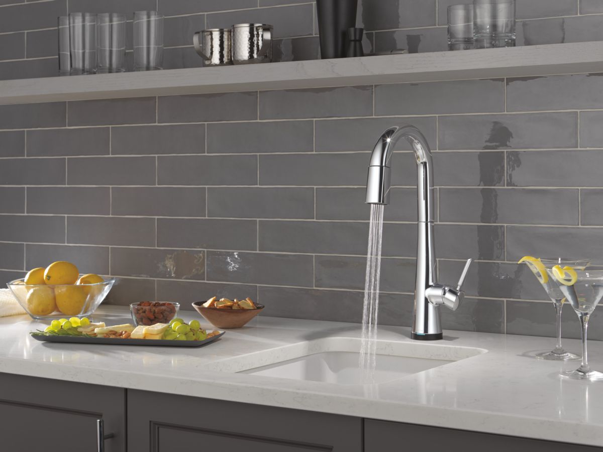 DELTA Monrovia Touch2O Bar / Prep Faucet with Touchless Technology — Lumicoat® Chrome