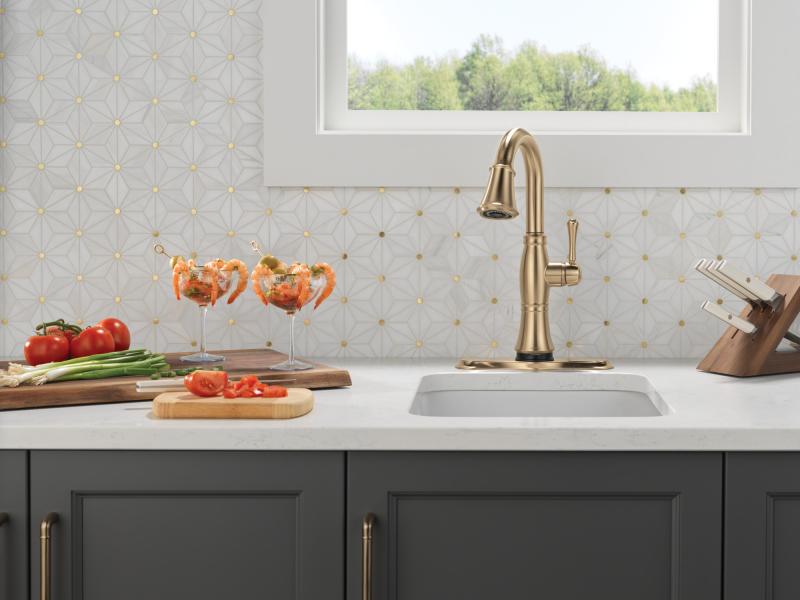 DELTA Cassidy Touch2O Bar / Prep Faucet with Touchless Technology — Lumicoat® Champagne Bronze