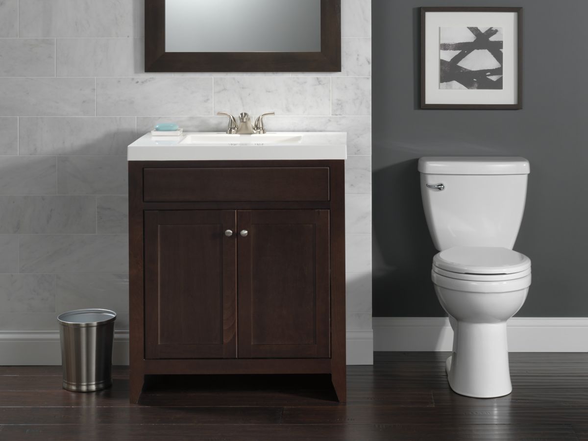 DELTA Sanborne Round Front Slow-Close Toilet Seat — White