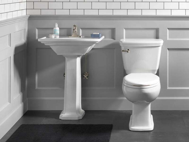 DELTA Foundations Single Handle Centerset Bathroom Faucet — Stainless