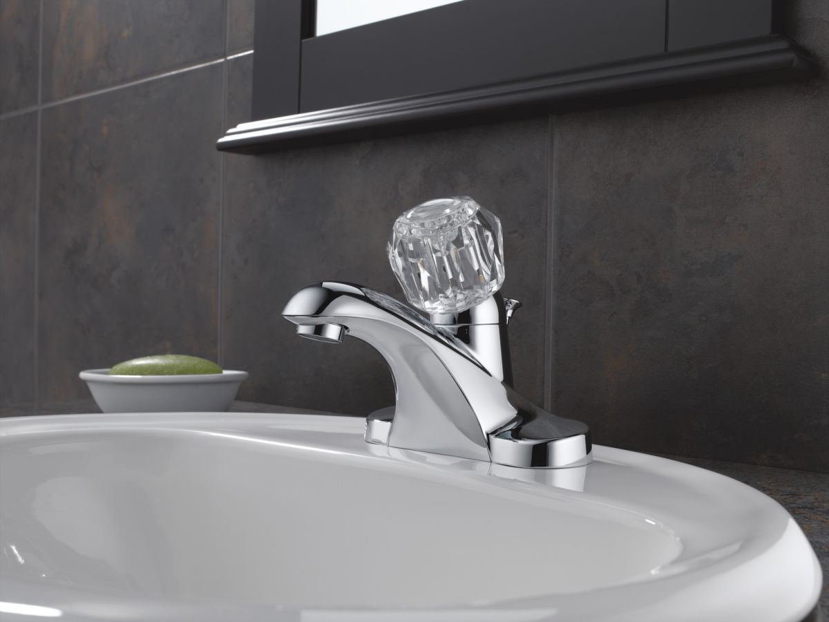 DELTA Foundations Single Handle Centerset Bathroom Faucet — Chrome