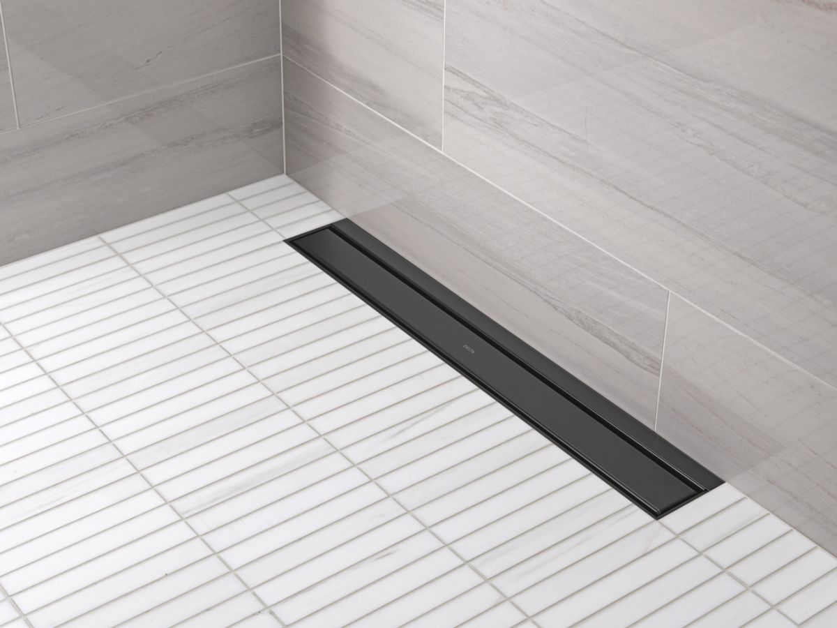 DELTA 24" Reversible Linear Shower Drain Trim — Matte Black