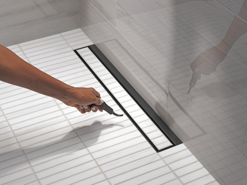 DELTA 24" Reversible Linear Shower Drain Trim — Matte Black