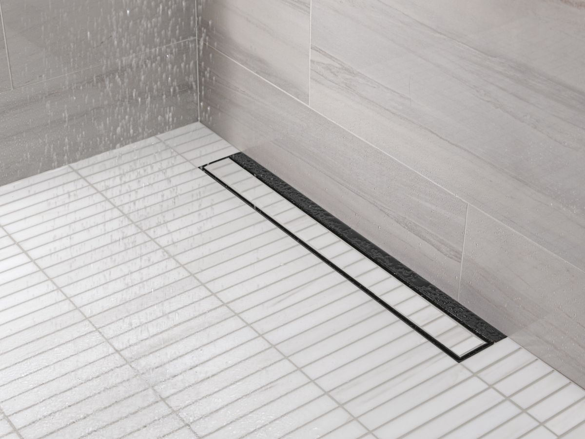 DELTA 24" Linear Shower Drain Wall Edge — Matte Black