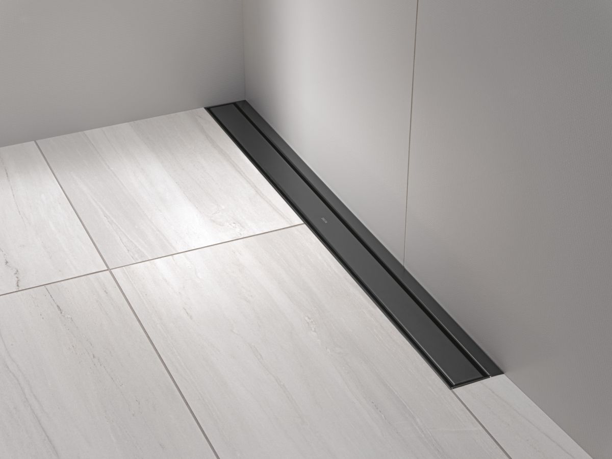 DELTA 36" Linear Shower Drain Wall Edge — Matte Black