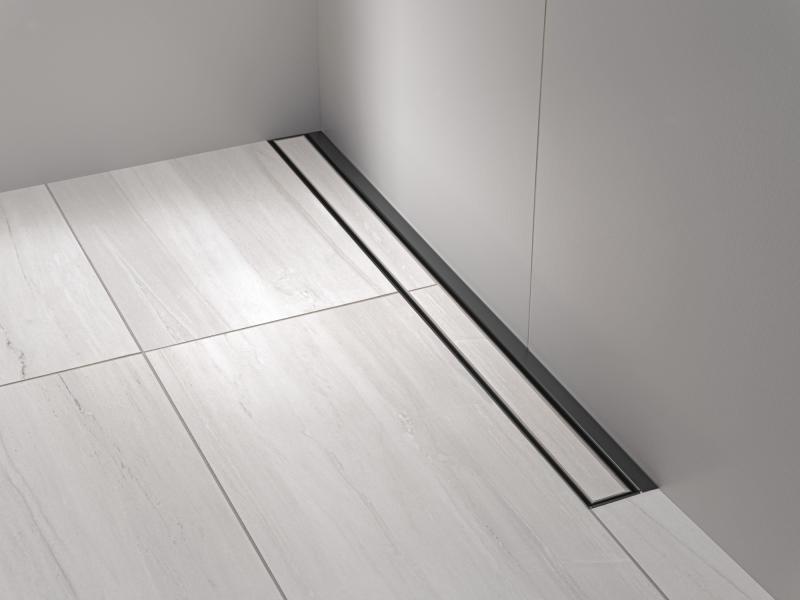 DELTA 36" Linear Shower Drain Wall Edge — Matte Black