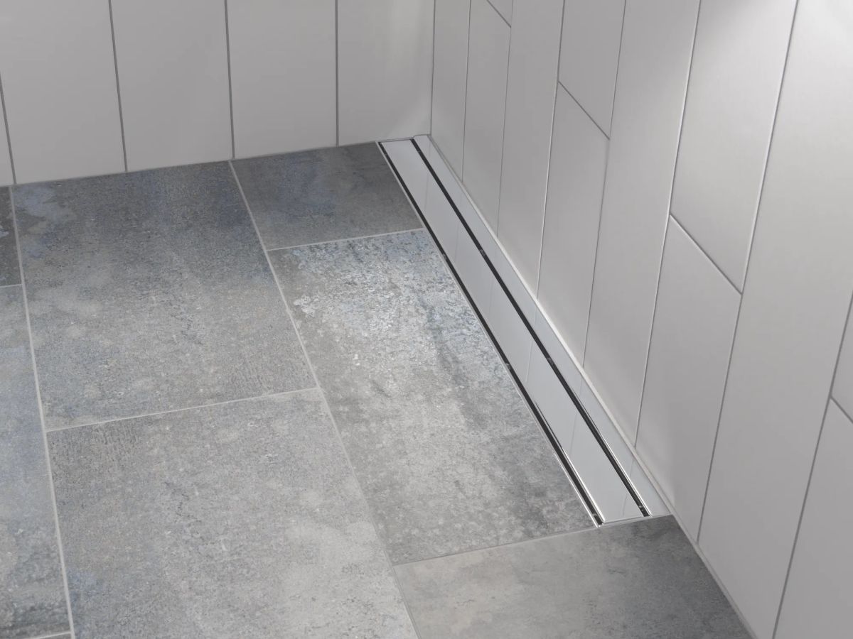 DELTA 36" Linear Shower Drain Wall Edge — Chrome