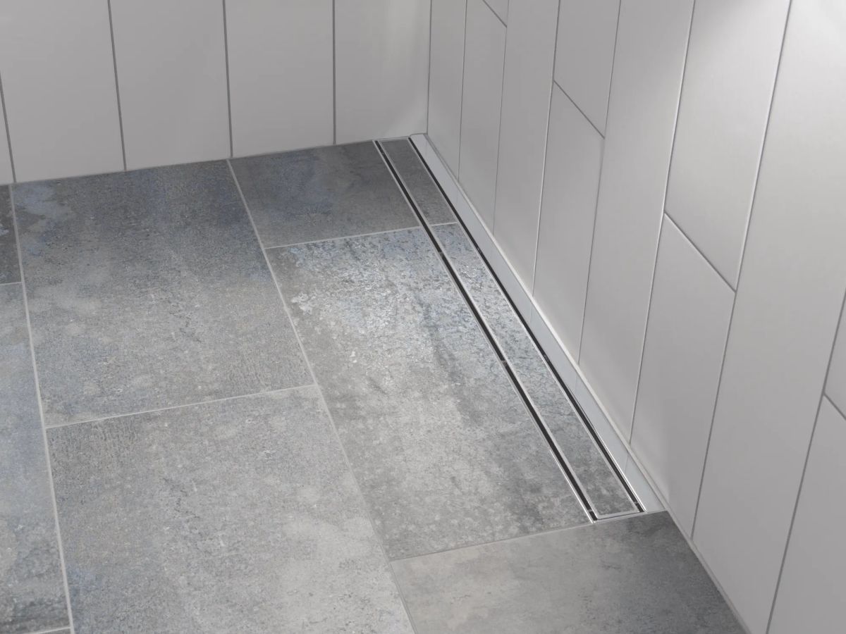 DELTA 36" Reversible Linear Shower Drain Trim — Chrome