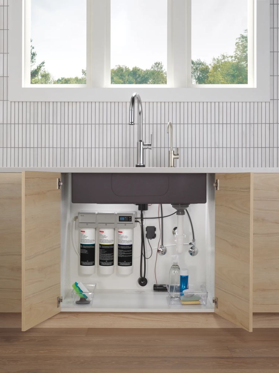 DELTA Clarifi Contemporary Beverage Faucet — Stainless