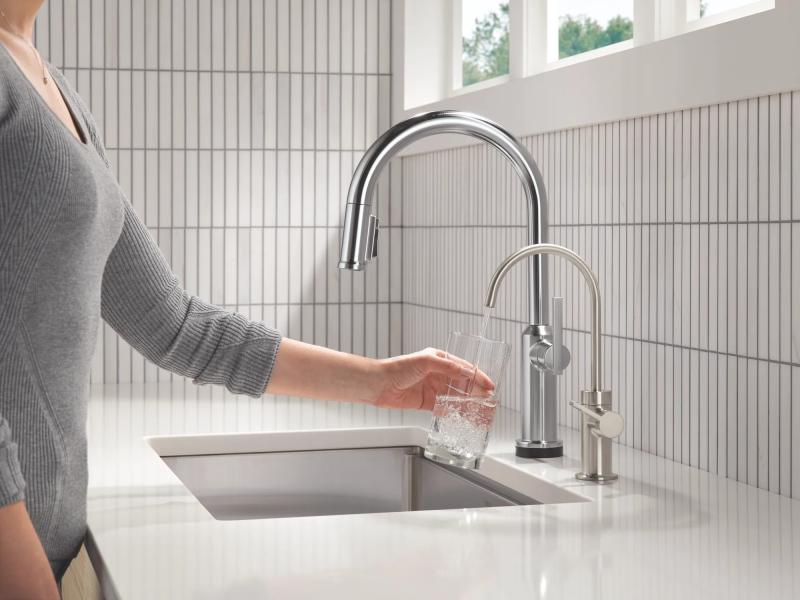 DELTA Clarifi Contemporary Beverage Faucet — Stainless