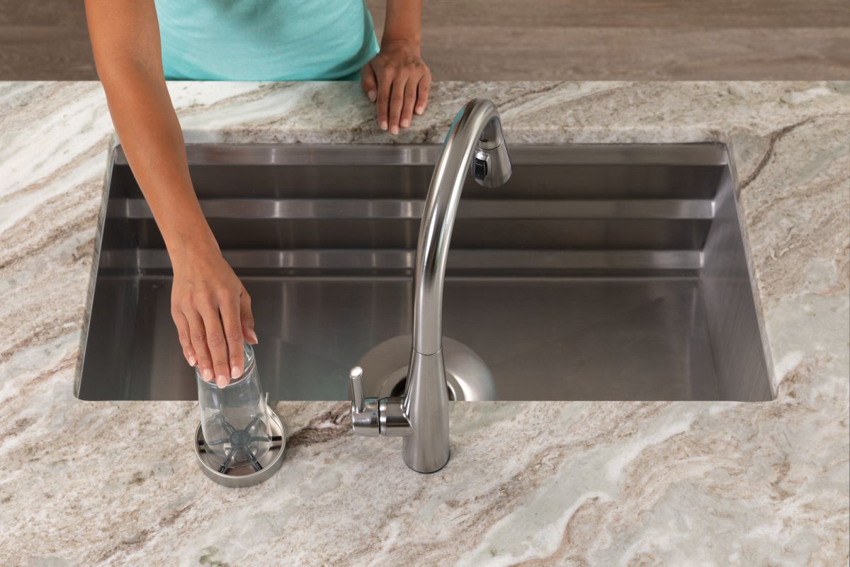 DELTA Other Glass Rinser — Spotshield Stainless