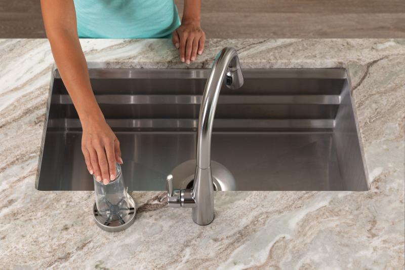 DELTA Other Glass Rinser — Spotshield Stainless