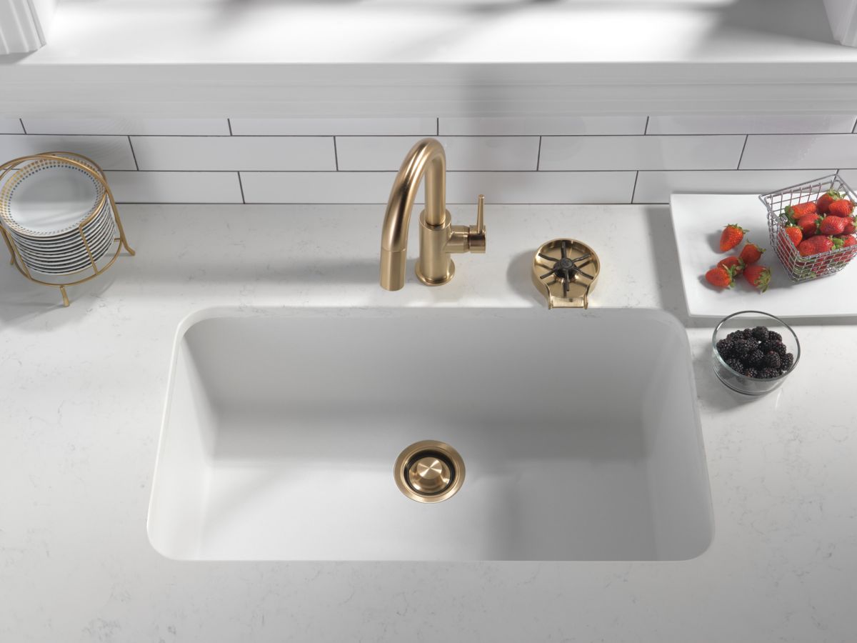DELTA Trinsic Single Handle Pull-Down Bar / Prep Faucet — Champagne Bronze
