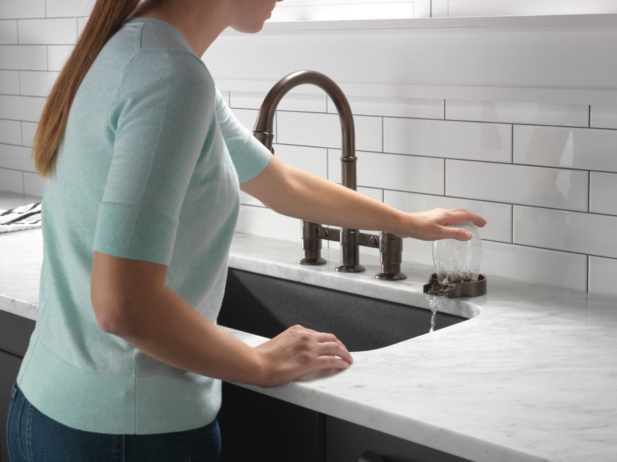 DELTA Broderick Two Handle Pull-Down Bridge Kitchen Faucet — Venetian Bronze