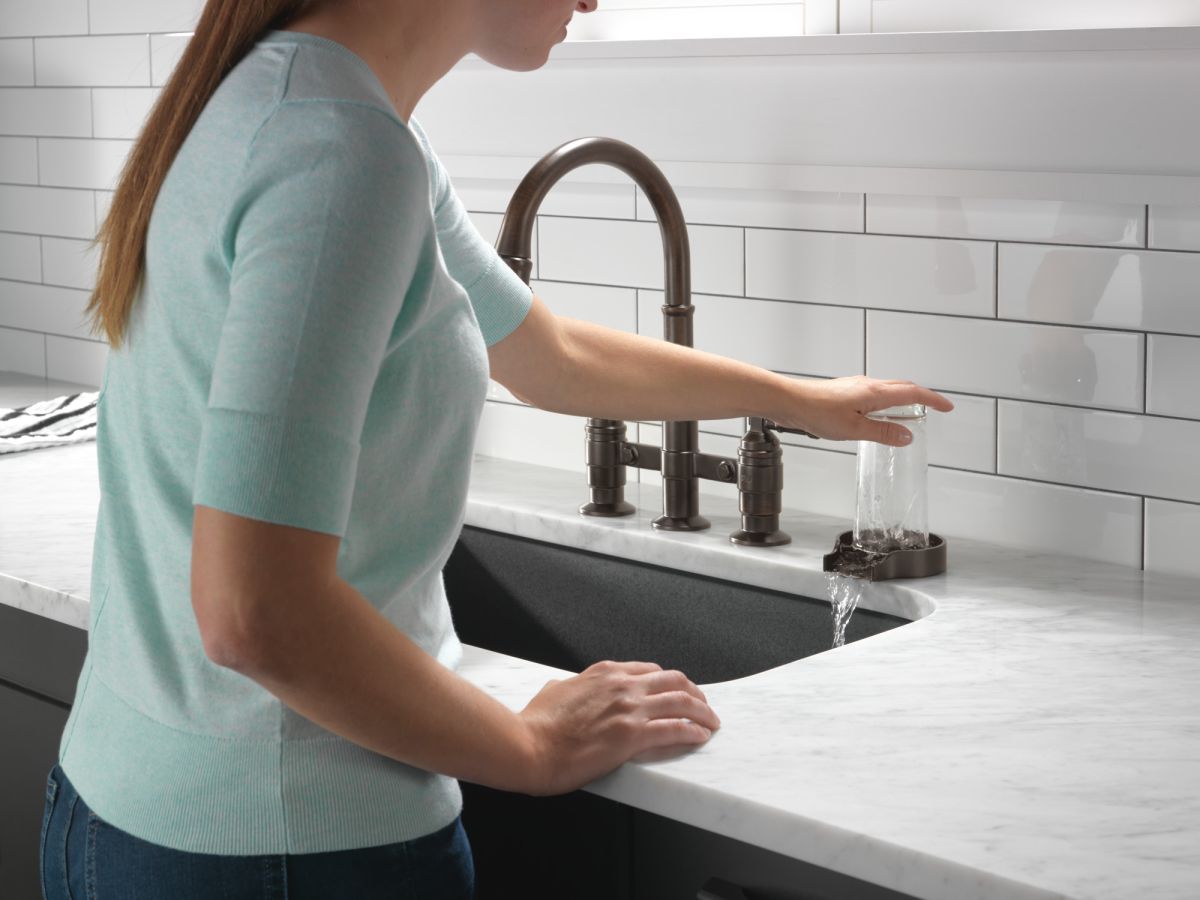DELTA Broderick Two Handle Pull-Down Bridge Kitchen Faucet — Venetian Bronze