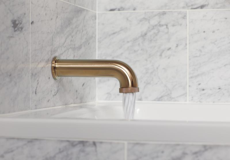 BRIZO Litze Litze Diverter Tub Spout — Luxe Gold