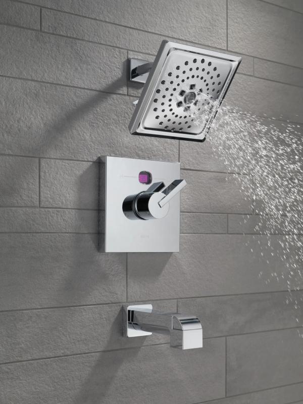 DELTA Ara Tub Spout - Pull-Up Diverter — Chrome