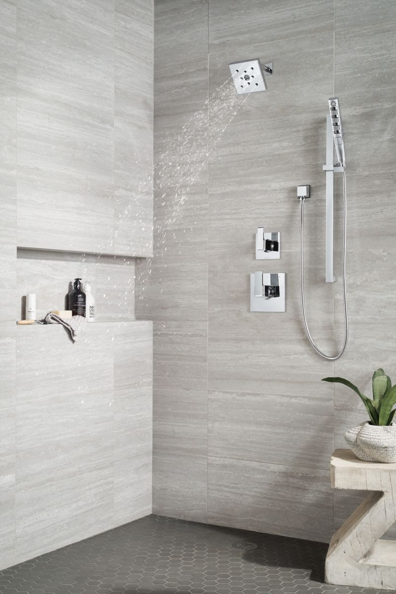 DELTA Universal Showering Components H2OKINETIC Hand Shower 1.75 GPM w/Slide Bar 4S — Lumicoat® Chrome