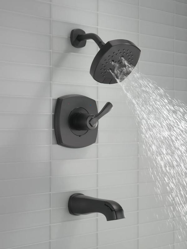 DELTA Stryke 14 Series Tub and Shower — Matte Black
