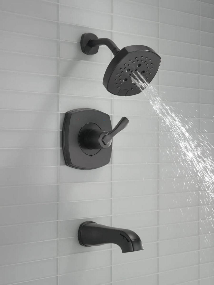 DELTA Stryke 14 Series Tub and Shower — Matte Black