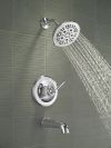 DELTA Roe Monitor 14 Series Tub and Shower — Chrome