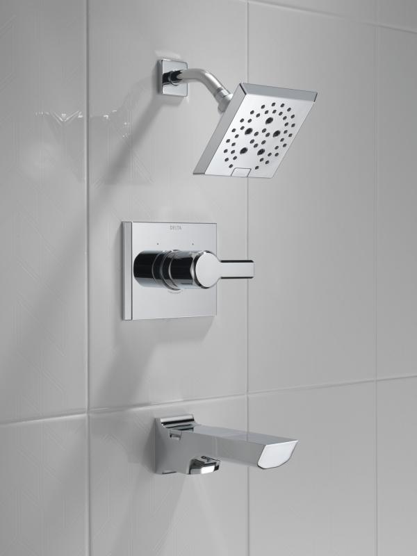 DELTA Pivotal Monitor 14 Series H2OKINETIC Tub and Shower Trim — Lumicoat® Chrome