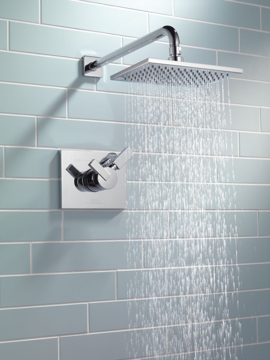 DELTA Vero Monitor 17 Series Shower Trim — Chrome