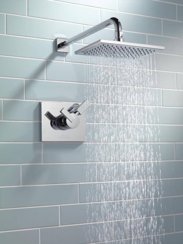 DELTA Vero Monitor 17 Series Shower Trim — Chrome