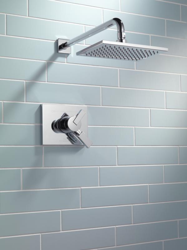 DELTA Vero Monitor 17 Series Shower Trim — Chrome