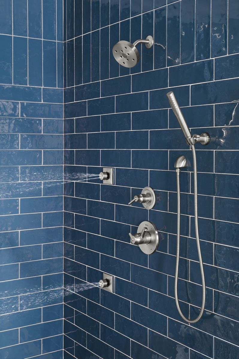 DELTA Trinsic Monitor 17 Series H2OKINETIC Shower Trim — Stainless