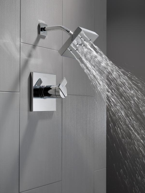 DELTA Ara Monitor 17 Series H2OKINETIC Shower Trim — Chrome