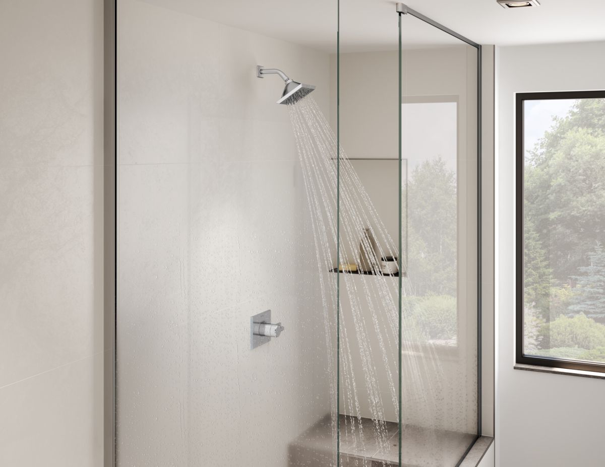 DELTA Pivotal Monitor 17 Series H2OKINETIC Shower Trim — Lumicoat® Chrome