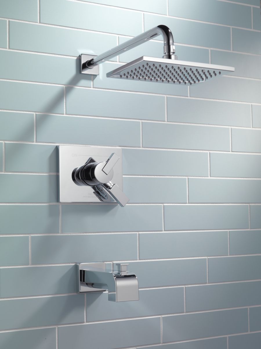 DELTA Vero Monitor 17 Series Tub & Shower Trim — Chrome