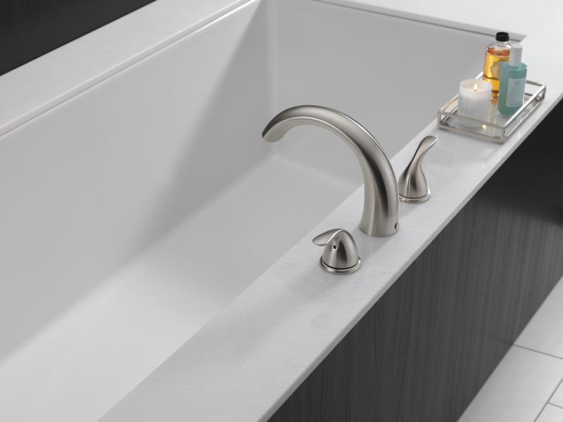 DELTA Classic Roman Tub Trim — Stainless