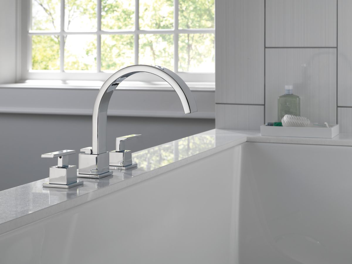 DELTA Vero Roman Tub Trim — Chrome