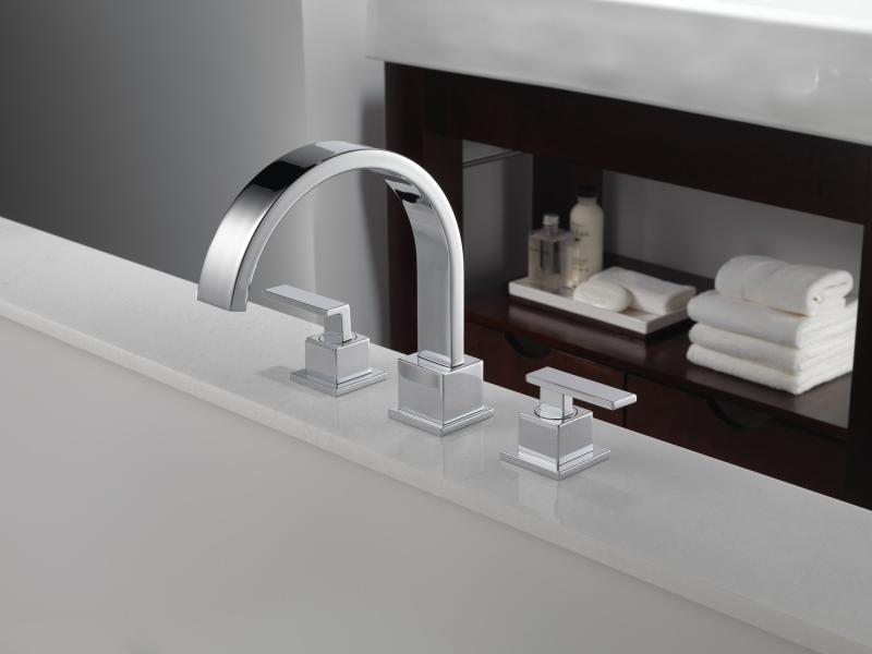 DELTA Vero Roman Tub Trim — Chrome