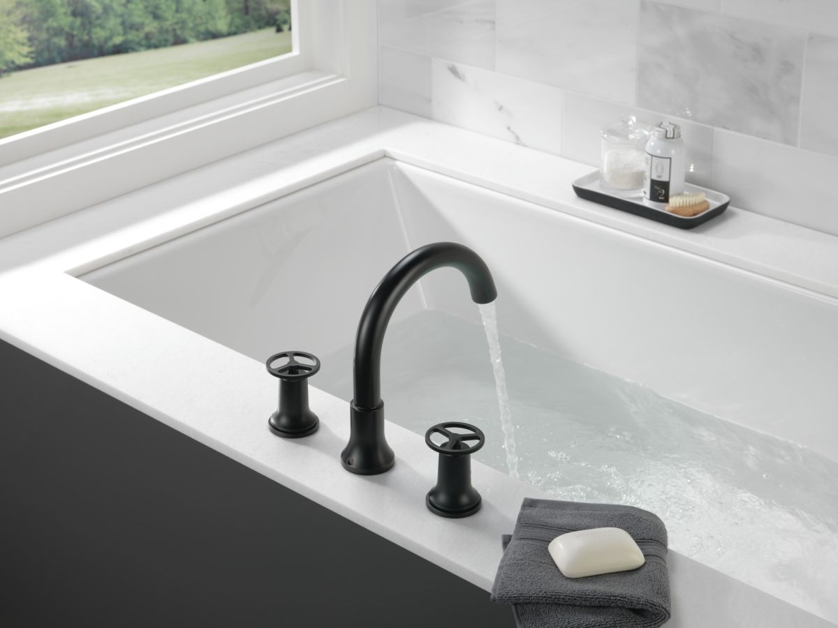 DELTA Trinsic Roman Tub Faucet Trim — Matte Black