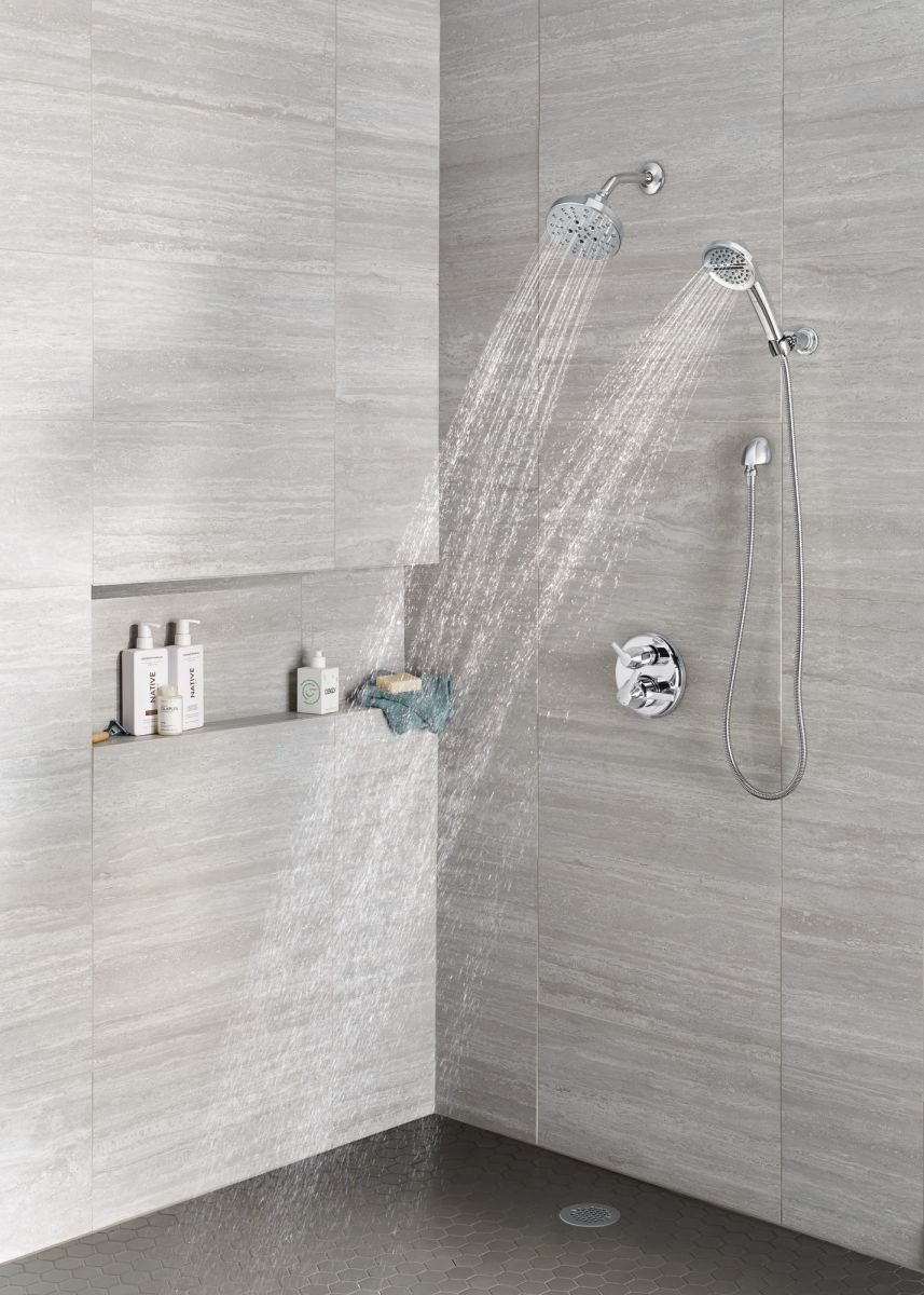 DELTA Universal Showering Components H2OKINETIC 5-Setting Contemporary Raincan Shower Head — Lumicoat® Chrome