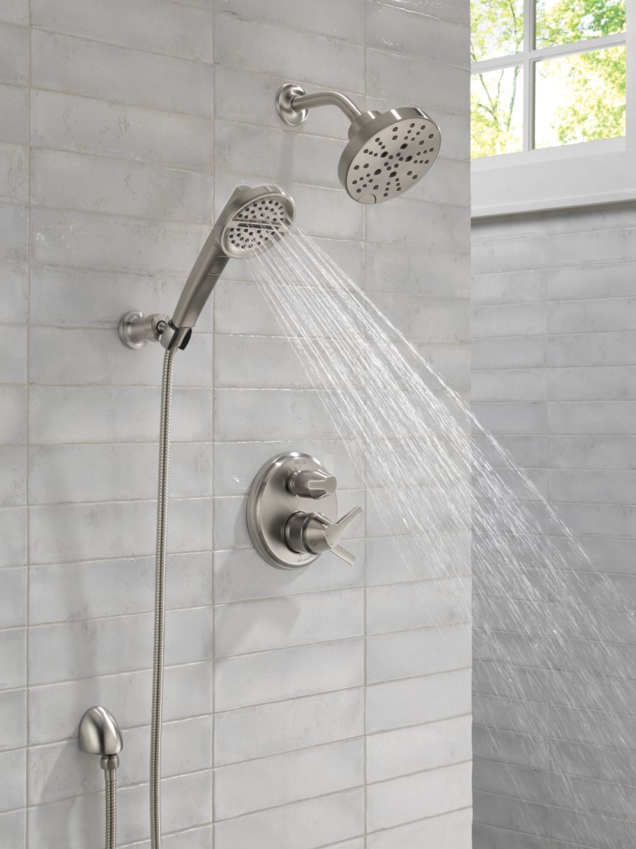 DELTA Universal Showering Components H2OKINETIC 5-Setting Contemporary Raincan Shower Head — Lumicoat® Stainless