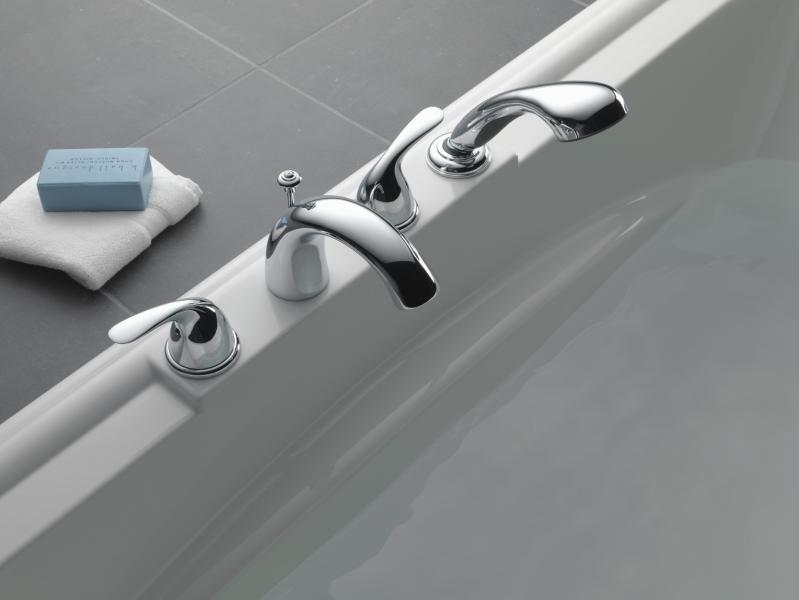 DELTA Classic Roman Tub with Hand Shower Trim — Chrome