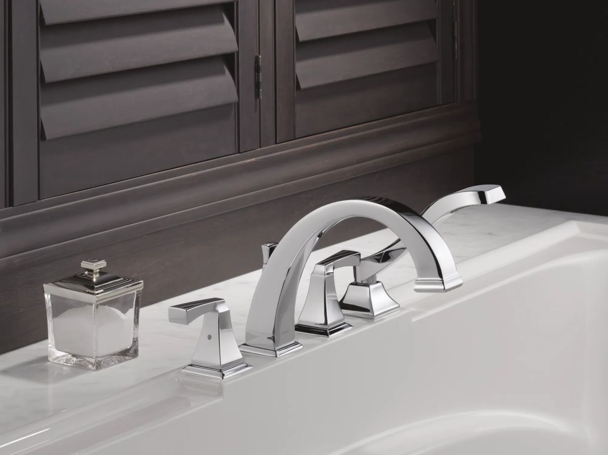 DELTA Dryden Roman Tub with Hand Shower Trim — Chrome