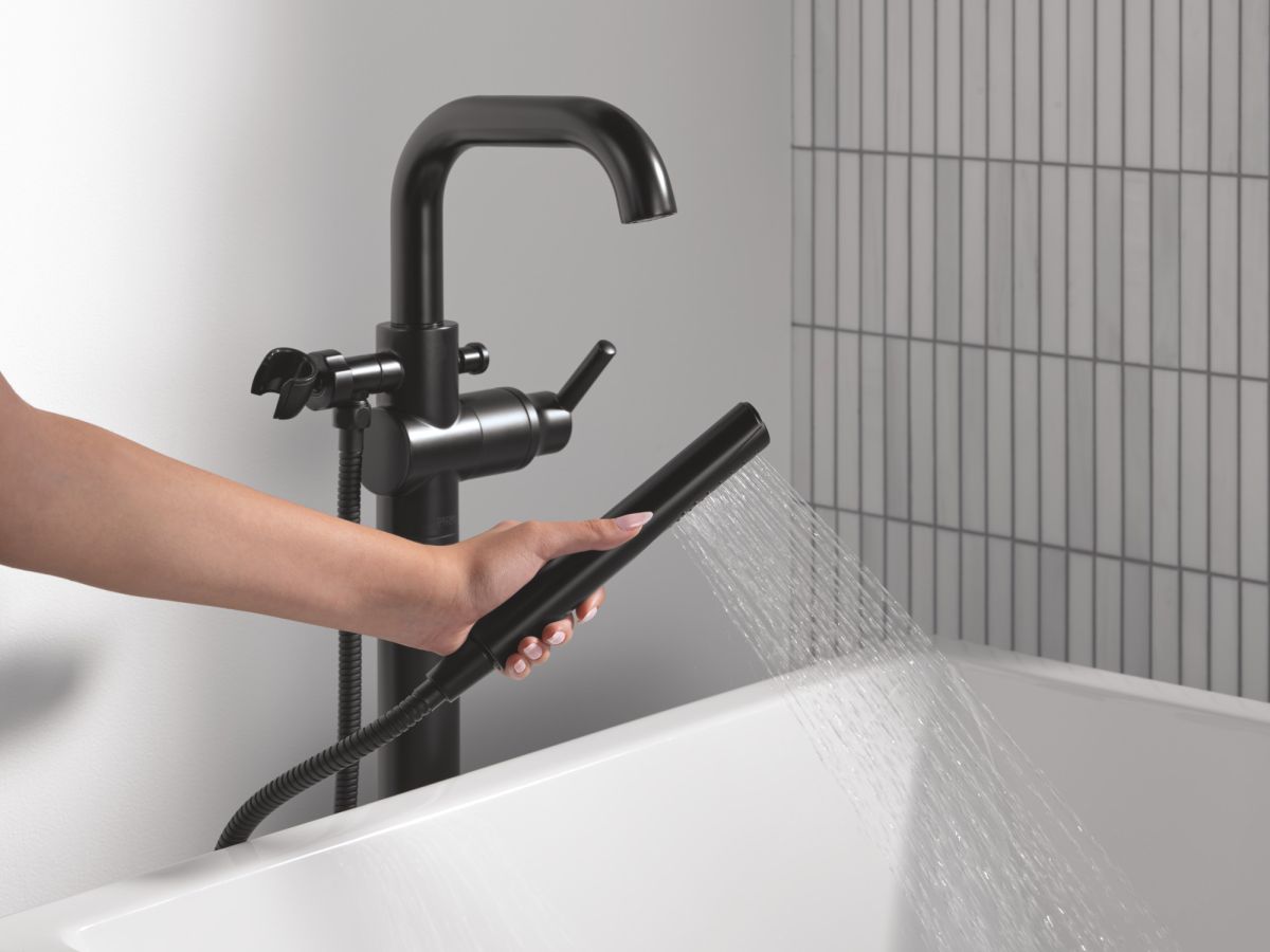 DELTA Trinsic Floor Mount Tub Filler — Matte Black