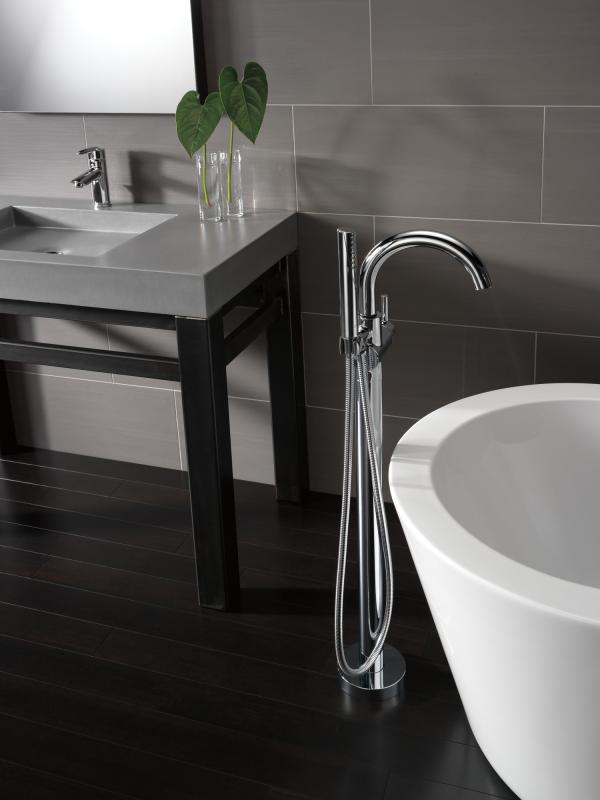 DELTA Trinsic Single Handle Floor Mount Tub Filler Trim with Hand Shower — Chrome