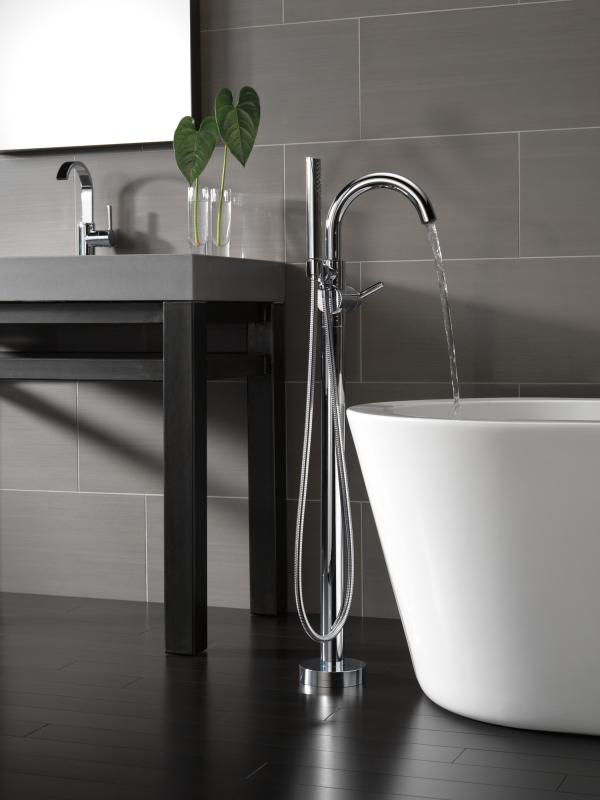 DELTA Trinsic Single Handle Floor Mount Tub Filler Trim with Hand Shower — Chrome