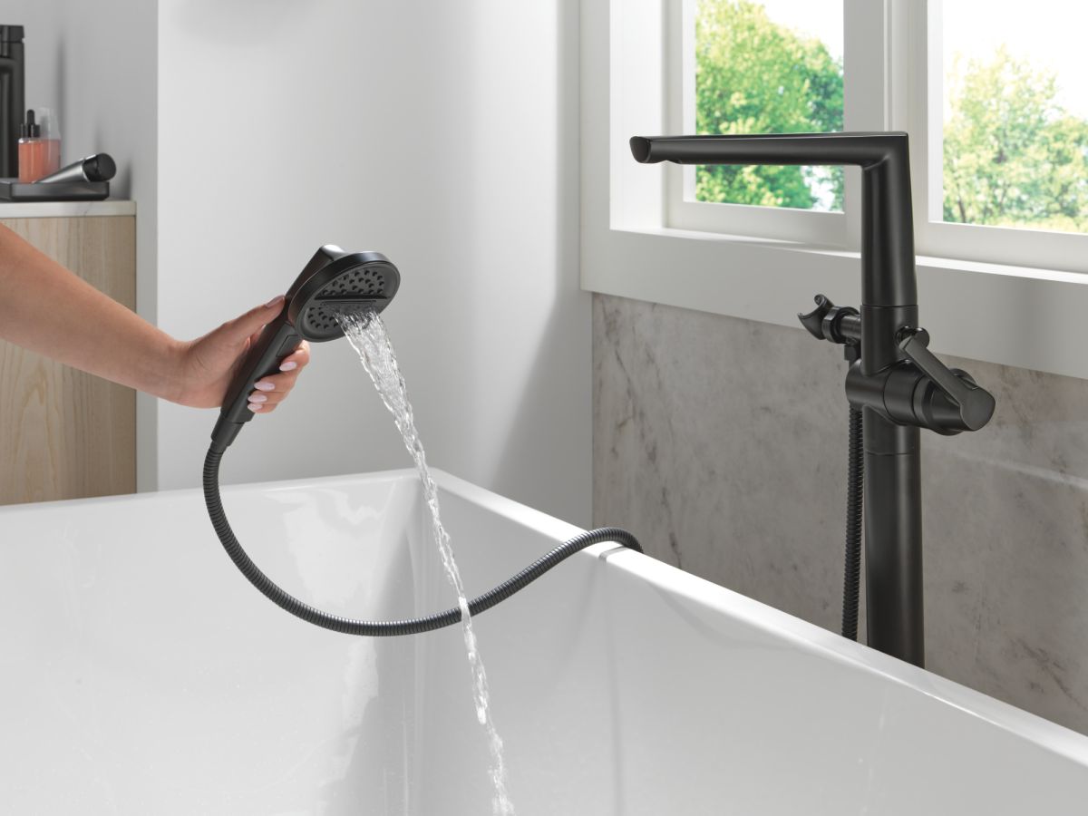 DELTA Galeon Free Standing Tub Filler — Matte Black